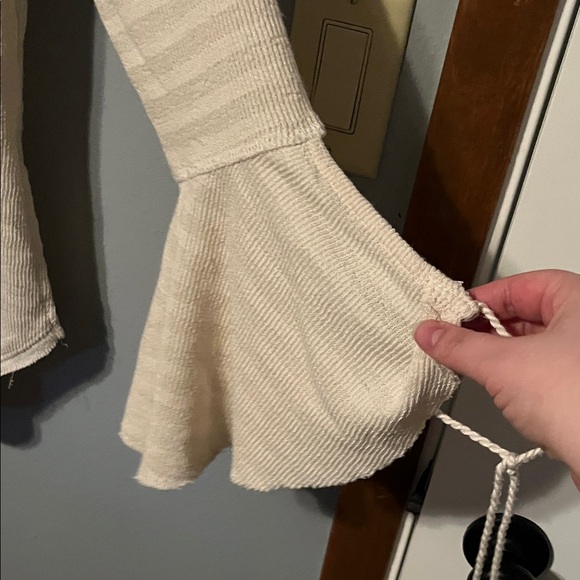 Umgee Cream Tunic with Drawstring Accents - Picture 3 of 5